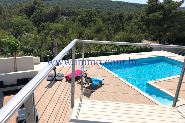 BEAUTIFUL NEW VILLA NEAR SIBENIK