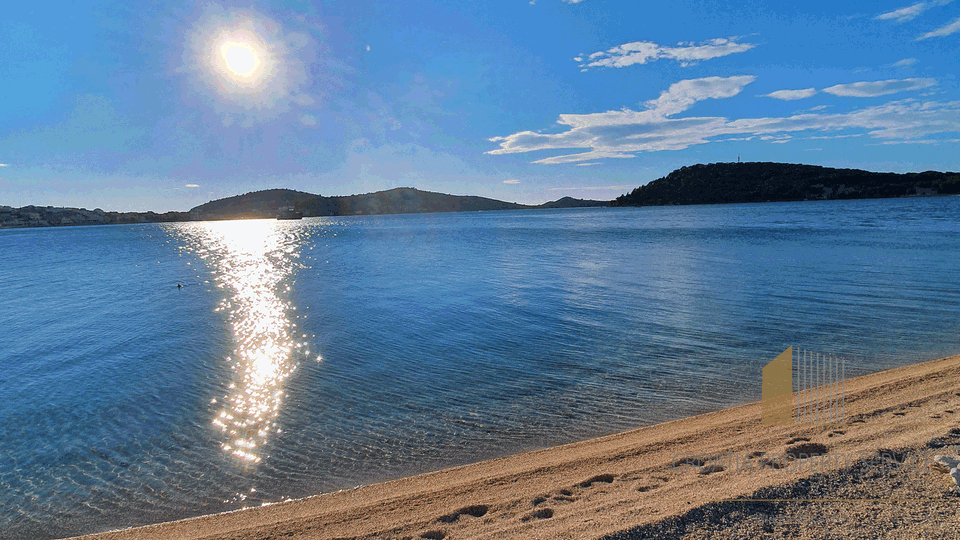 Luxuriöse Wohnung 50 m vom Strand entfernt – Kalebova Luka!