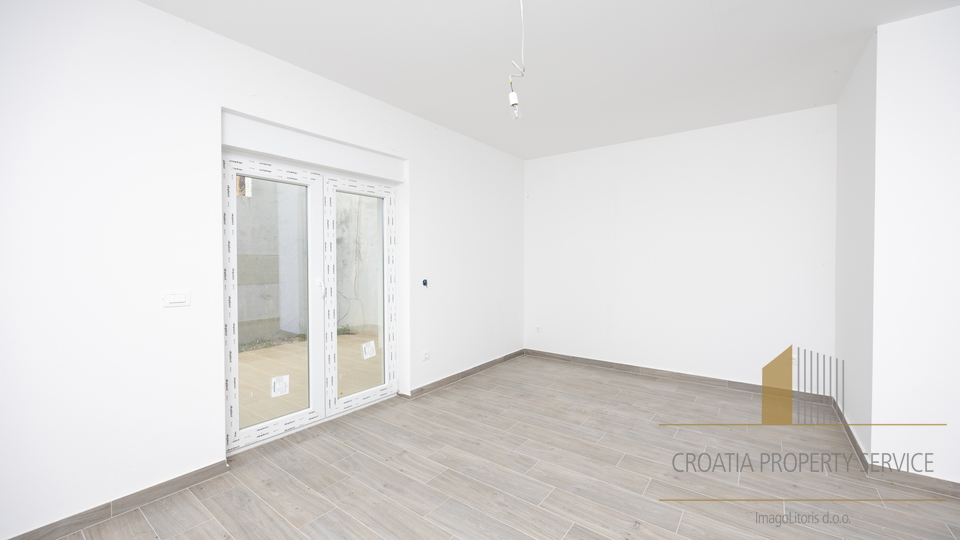 One-room apartment in a new building 160 m from the sea in the vicinity of Primošten!