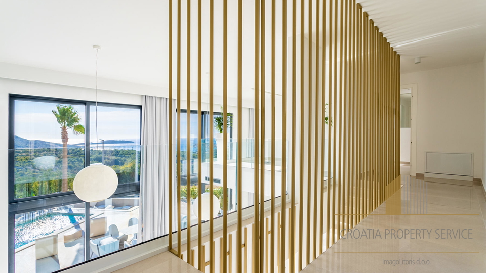 Spektakularna vila z odprtim pogledom na morje na ekskluzivni lokaciji v Primoštenu!