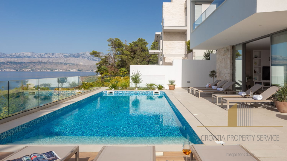 Luxury villa in a prestigious location first row to the sea on the island of Brac!