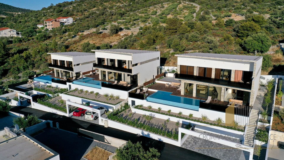 Modern luxury villa with sea views near Rogoznica!