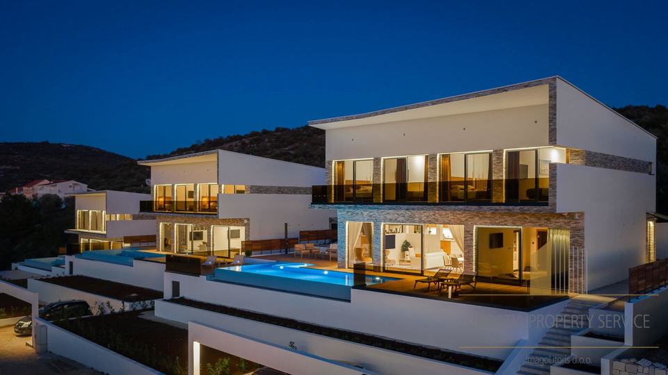 Modern luxury villa with sea views near Rogoznica!