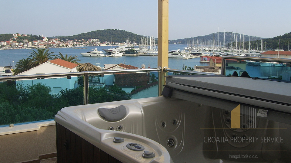 Apartment villa with open sea view and Marina Frapa in Rogoznica!