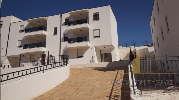 Apartmentkomplex im Bau zweite Reihe zum Meer in der Nähe von Sibenik!