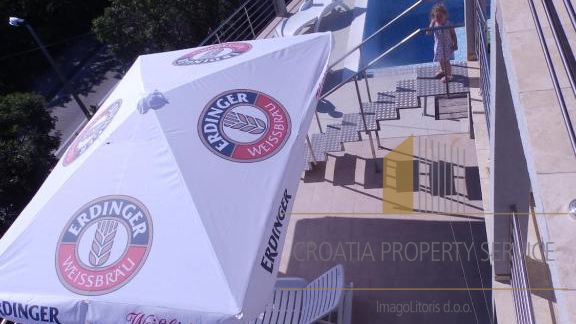 Apartmajska hiša s bazenom 650 m od morja – Zaton, Šibenik