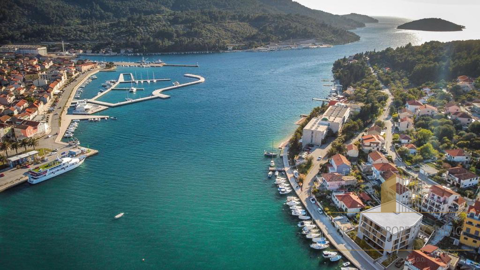 Luxury apartments in an urban building under construction 1st row to the sea in Vela Luka!