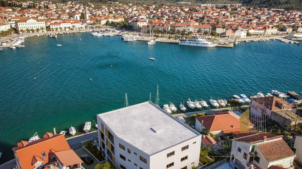 Luxury apartments in an urban building under construction 1st row to the sea in Vela Luka!