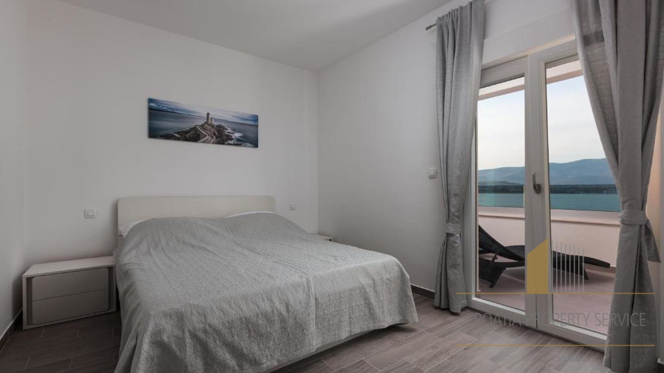 Luxury apartment villa first line to the sea on the island of Čiovo!
