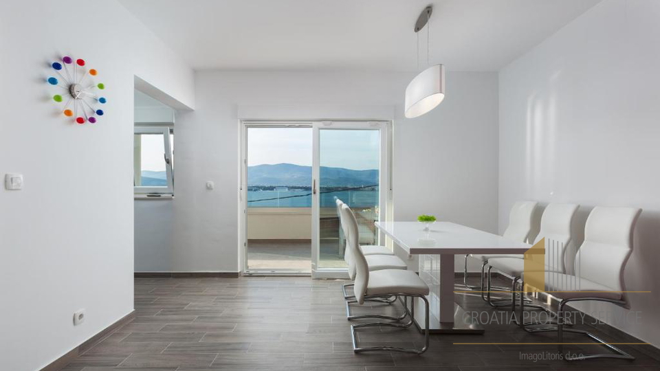 Luxury apartment villa first line to the sea on the island of Čiovo!