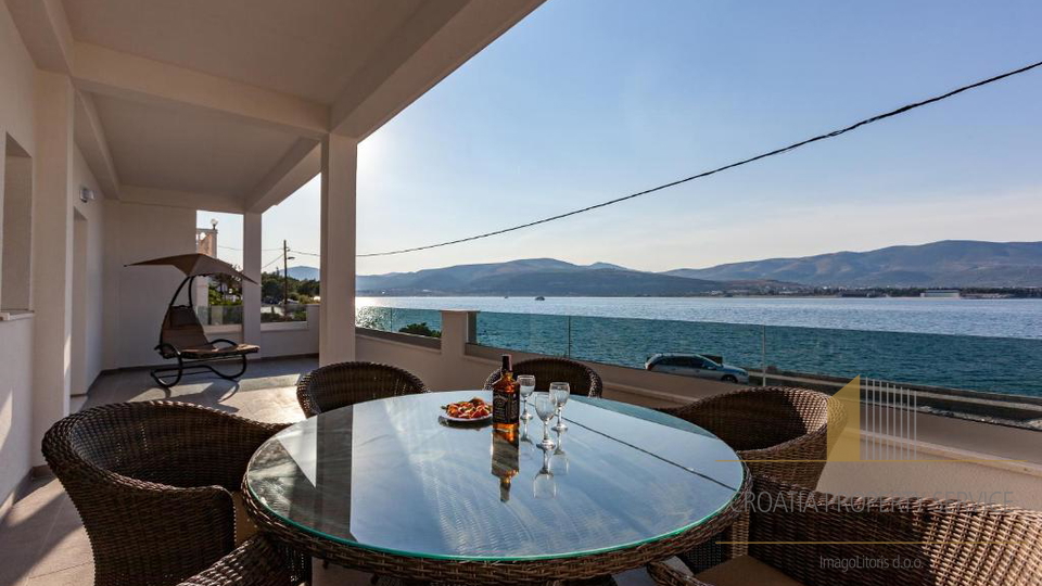 Luxury apartment villa first line to the sea on the island of Čiovo!