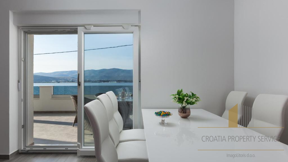 Luxury apartment villa first line to the sea on the island of Čiovo!
