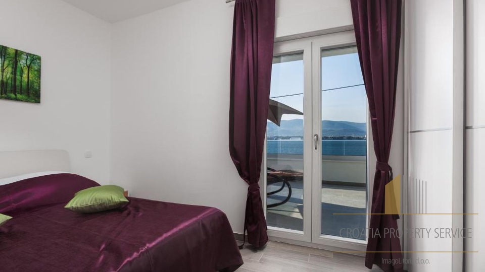 Luxury apartment villa first line to the sea on the island of Čiovo!