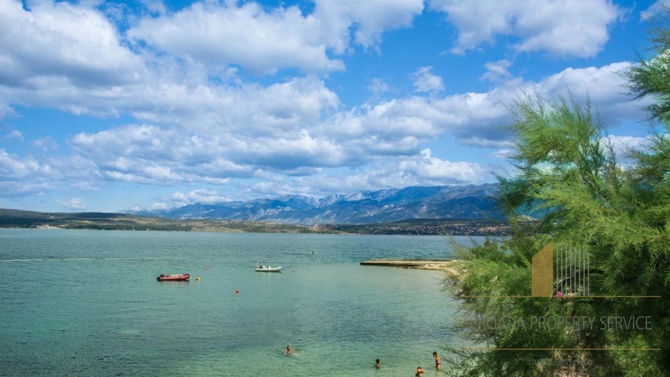 Apartmentvilla mit schöner Aussicht, 50 m vom Meer entfernt in der Nähe von Zadar!