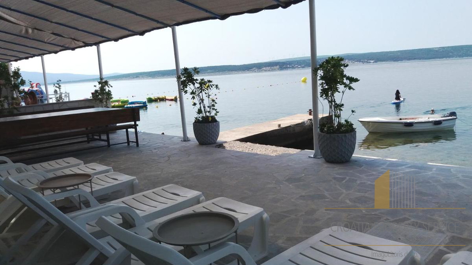 Apartment in Top-Lage erste Reihe zum Meer bei Zadar!