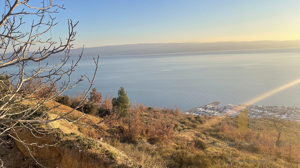 Haus in einzigartiger Lage mit wunderschönem Blick auf das Meer und die Inseln rund um Split!