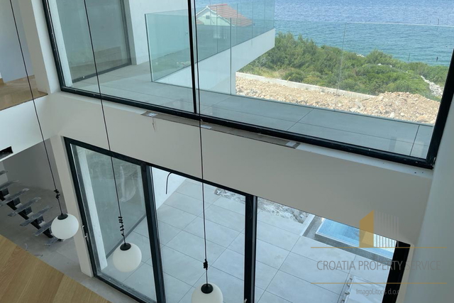 Modern Luxury Villa 50 meters from the sea on the island of Brač!