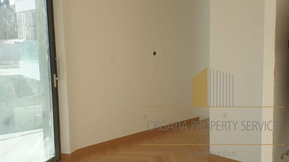 Casa, 270 m2, Vendita, Splitska