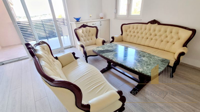 Three bedroom furnished apartment with sea view in a new building - Makarska!