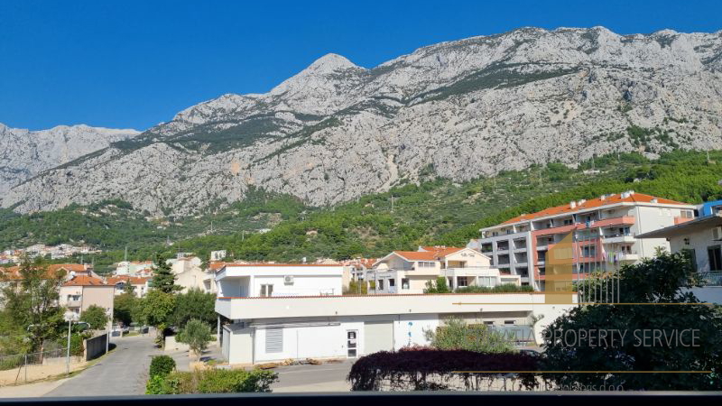 Möblierte Drei-Zimmer-Wohnung mit Meerblick in einem Neubau - Makarska!