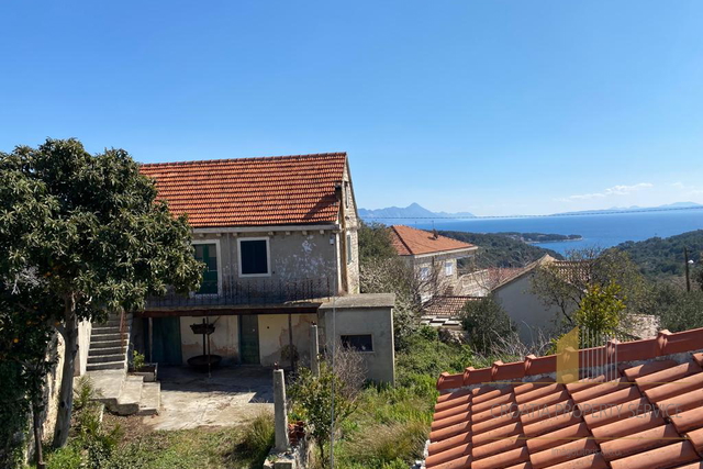 2 hiši za prenovo s čudovitim panoramskim razgledom na morje - otok Brač!