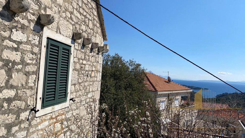 2 hiši za prenovo s čudovitim panoramskim razgledom na morje - otok Brač!