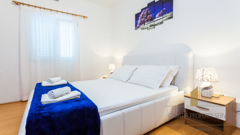 Šarmantna vila s bazenom prvi red do mora na otoku Korčuli!