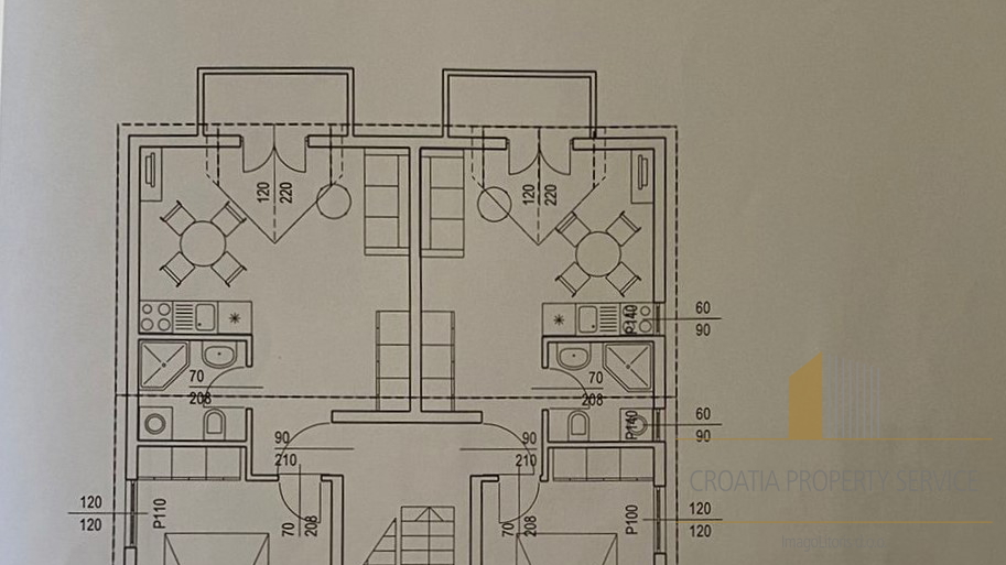 Wunderschönes Haus an fantastischer Lage, erste Meereslinie auf der Insel Brač!