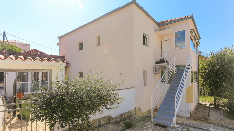 House in a great location 120 m from the beach on the island of Ciovo near Trogir!