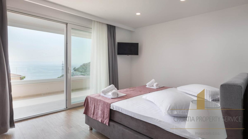 Luxury villa with stunning sea views in Makarska!