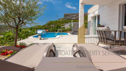 Luxury villa with stunning sea views in Makarska!