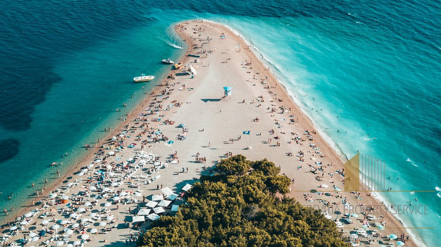 Wunderschönes Steinhaus mit Meerblick in Bol auf der Insel Brač!