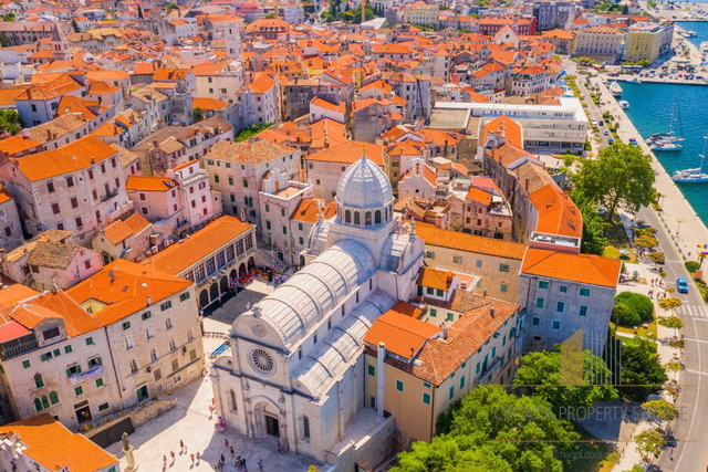 Hotel 4 * in the city center - Sibenik!