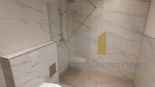 House in a great location overlooking the sea near Sibenik!