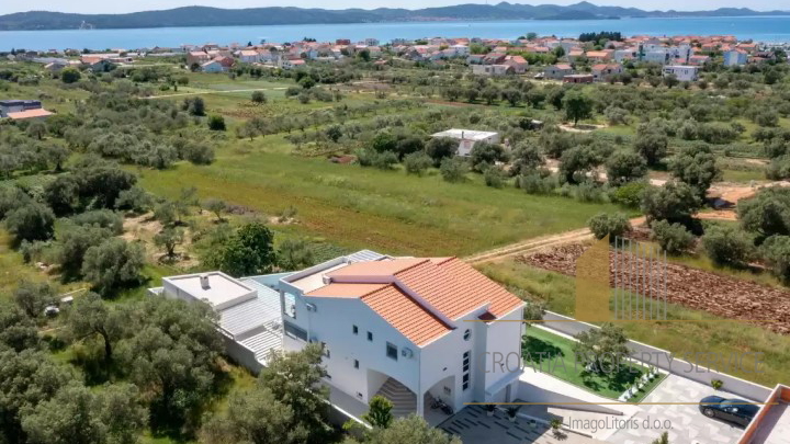 Luxury villa with sea view near Zadar!