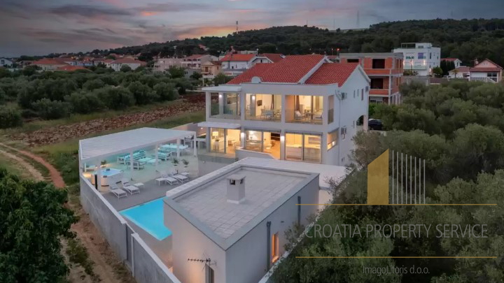 Luxury villa with sea view near Zadar!