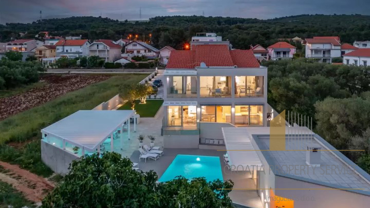 Luxury villa with sea view near Zadar!