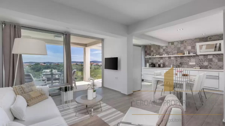 Casa, 300 m2, Vendita, Zadar