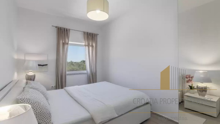 Casa, 300 m2, Vendita, Zadar