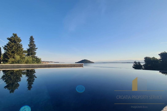 Luksuzna vila prva vrsta do morja - Kali, otok Ugljan!