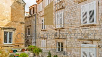 Boutique apart-hotel and restaurant in the center of Dubrovnik with investment potential!
