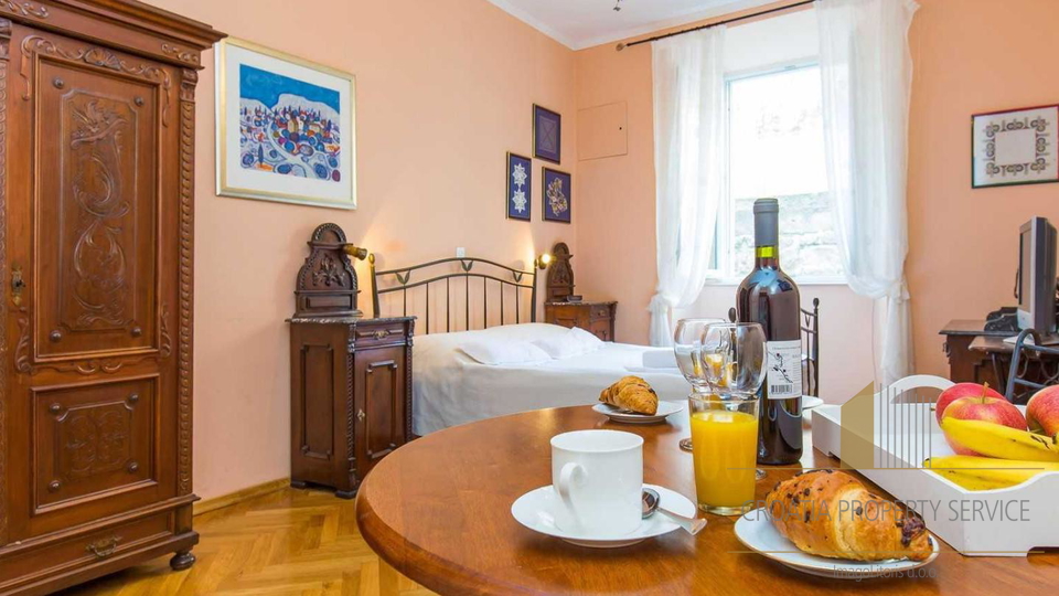 Boutique apart-hotel and restaurant in the center of Dubrovnik with investment potential!