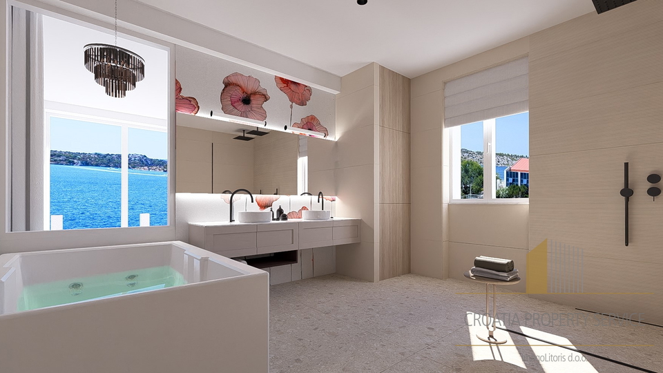 Luxury apartment with a beautiful view 50 meters from the sea in Šibenik!