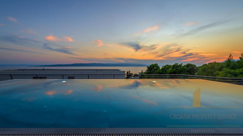 Neu gebaute Villa in Baška Voda mit offenem Meerblick!