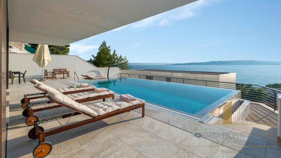 Newly built villa in Baška Voda with open sea view!