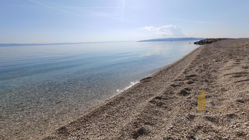 Современная многоквартирная вилла с видом на море в Крвавице!