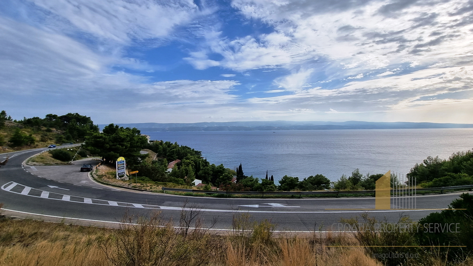 Baugrundstück von 4300m2 mit offenem Meerblick - Stanići!