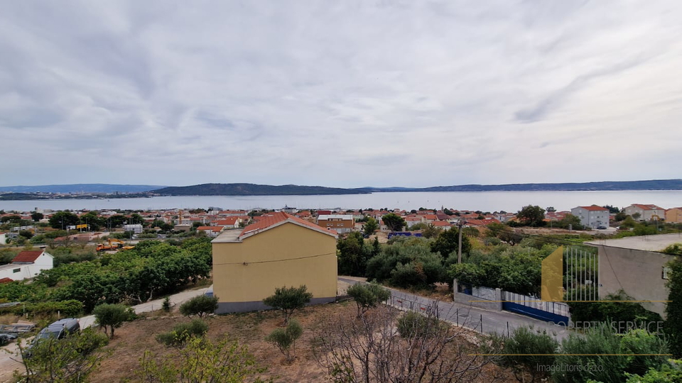 Apartment villa with sea view in Kaštel Gomilica!