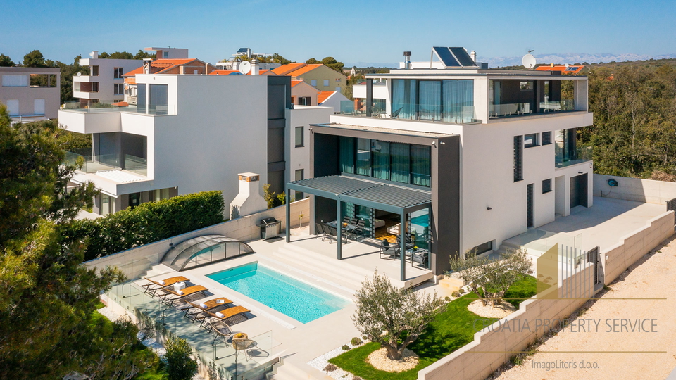 Luxuriöse Villa mit Meerblick in der Umgebung von Zadar!