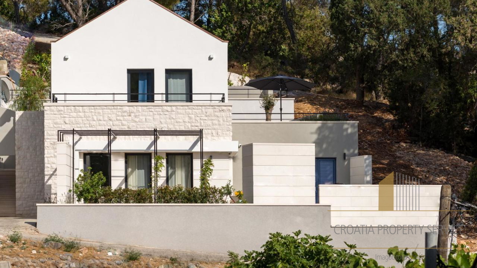 Modern Villa, island Brač